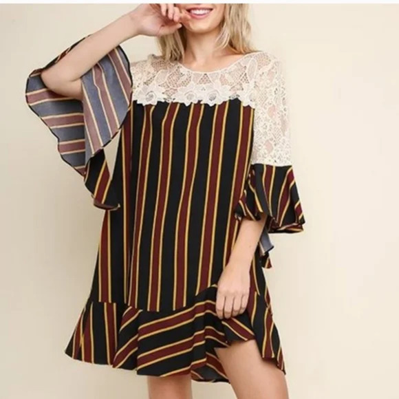 Bluheaven Black Red Striped Bell Sleeve Ruffle Hem Lace Shift Dress Size Medium - Picture 1 of 13